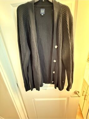 GAP Men's Black Ribbed Button Cardigan